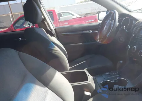 2011 Kia Sorento Lx из США, поврежденный, VIN 5XYKT4A13BG020948